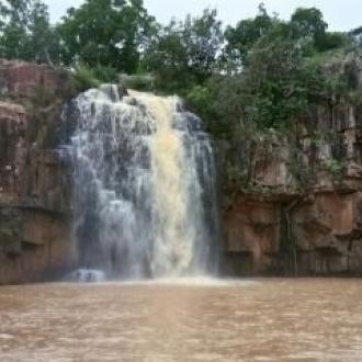 ବଡଘାଗରା ଜଳପ୍ରପାତ